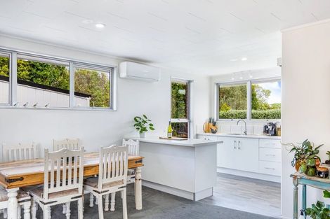 Photo of property in 2/9 Riverlea Road, Whenuapai, Auckland, 0618