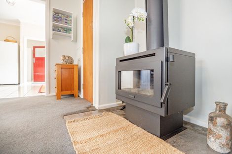 Photo of property in 215 Mayfair Avenue, Mayfair, Hastings, 4122