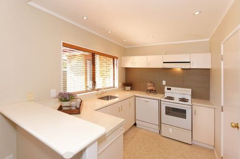 Photo of property in 2/36 Golfland Drive, Golflands, Auckland, 2013