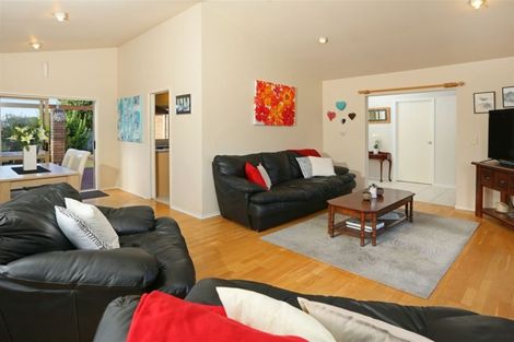 Photo of property in 81 Summerland Drive, Henderson, Auckland, 0612