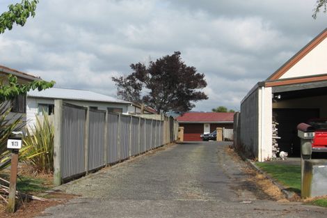 Photo of property in 13 Matthew Place, Kawaha Point, Rotorua, 3010