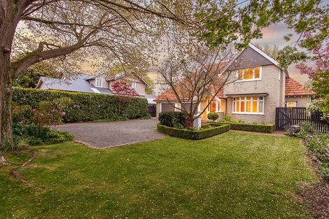 Photo of property in 106 Fendalton Road, Fendalton, Christchurch, 8014