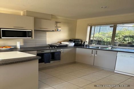 Photo of property in 20a Waione Avenue, Te Atatu Peninsula, Auckland, 0610