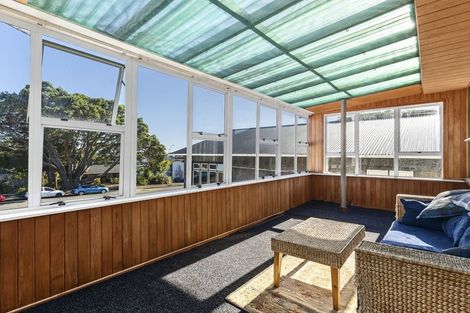 Photo of property in 219 Devon Street West, New Plymouth, 4310