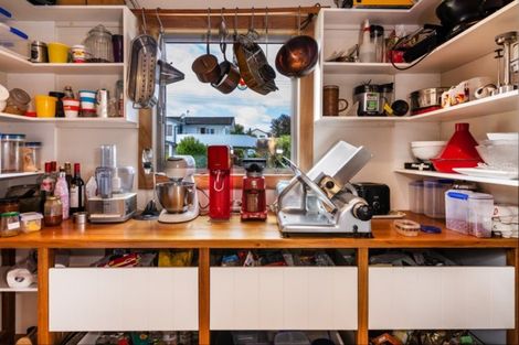 Photo of property in 34 Titoki Avenue, Waipahihi, Taupo, 3330