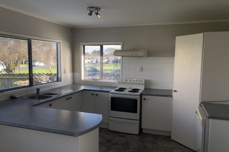 Photo of property in 13a Gifford Road, Papatoetoe, Auckland, 2025