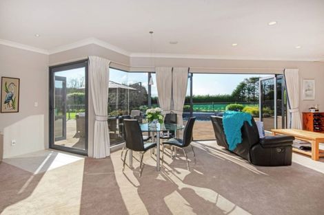 Photo of property in 68 Porterfield Road, Whitford, Howick, 2571