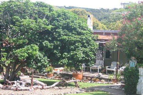 Photo of property in 3 Puriri Road, Oneroa, Waiheke Island, 1081