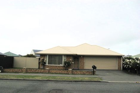 Photo of property in 112 Bayswater Crescent, Bromley, Christchurch, 8062