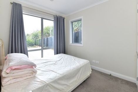 Photo of property in 24 Boocock Crescent, Orewa, 0931