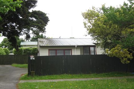Photo of property in 1/9 Waiari Road, Conifer Grove, Takanini, 2112