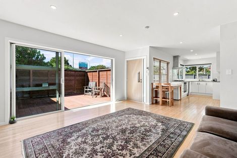 Photo of property in 1/13 Esmonde Road, Takapuna, Auckland, 0622