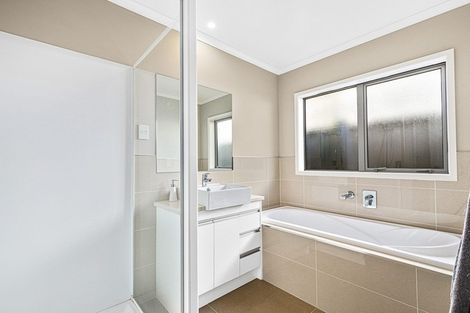 Photo of property in 95 Harris Drive, Silverdale, 0932