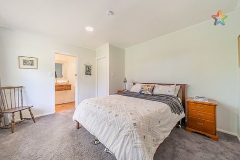 Photo of property in 115 Manuka Street, Stokes Valley, Lower Hutt, 5019