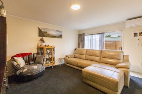 Photo of property in 1/87 Waghorne Street, Ahuriri, Napier, 4110