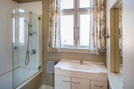 Photo of property in 103 Muritai Road, Eastbourne, Lower Hutt, 5013