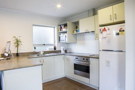 Photo of property in 76 Manuka Road, Glenfield, Auckland, 0629