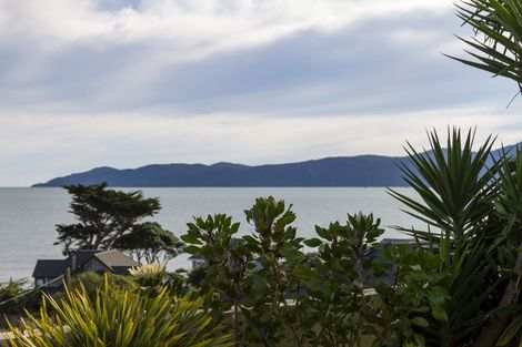 Photo of property in 1 The Palms, Raumati Beach, Paraparaumu, 5032