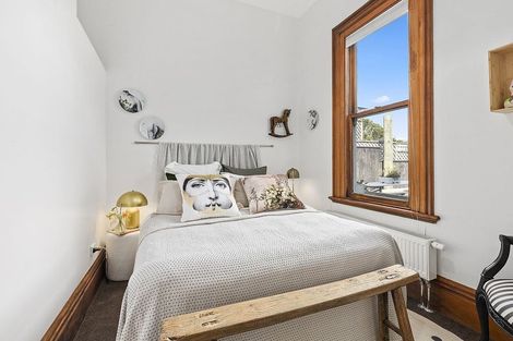 Photo of property in 82 Creswick Terrace, Northland, Wellington, 6012