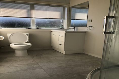 Photo of property in 61 Luton Avenue, Sunnyhills, Auckland, 2010