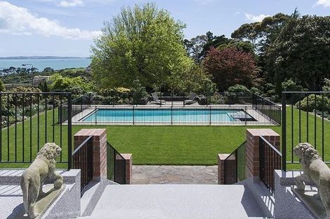 Photo of property in 122 Macleans Road, Bucklands Beach, Auckland, 2014