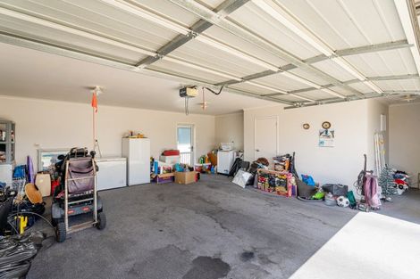Photo of property in 16 Leeward Drive, Whitianga, 3510