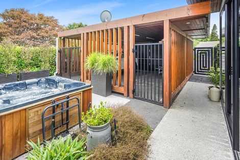 Photo of property in 21 Samuel Place, Queenwood, Hamilton, 3210