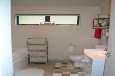 Photo of property in 57 Hawtrey Terrace, Churton Park, Wellington, 6037