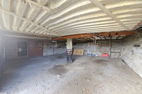 Photo of property in 170 The Esplanade, Island Bay, Wellington, 6023