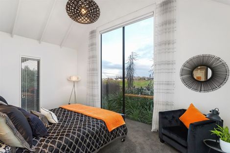 Photo of property in 24 East Stream Lane, Northwood, Christchurch, 8051