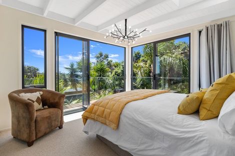 Photo of property in 33 Tawa Street, Oneroa, Waiheke Island, 1081