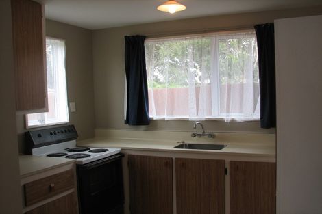 Photo of property in 8c Kruse Place, Redwood, Christchurch, 8051