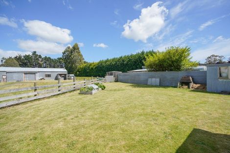 Photo of property in 11 Memorial Avenue, Drummond, Otautau, 9683