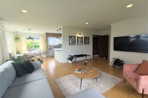 Photo of property in 32 Widmore Drive, Massey, Auckland, 0614