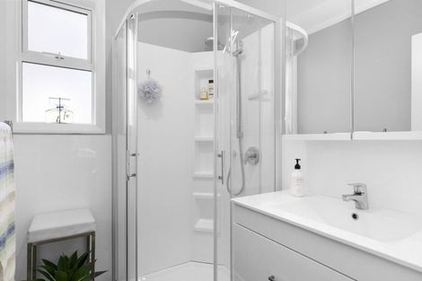 Photo of property in 49 Chapman Crescent, Naenae, Lower Hutt, 5011