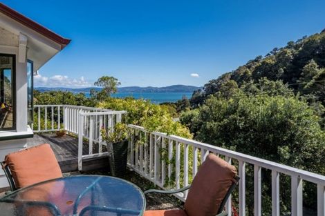 Photo of property in 36 Moana Road, Days Bay, Lower Hutt, 5013