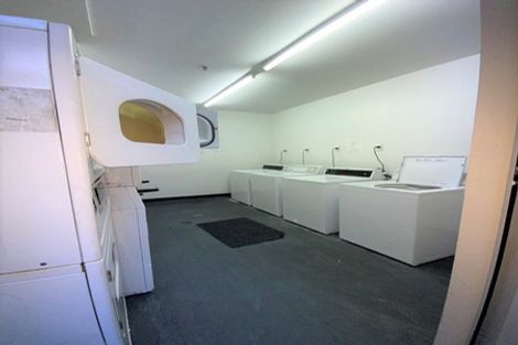 Photo of property in Hanson House, 2/27 Hanson Street, Mount Cook, Wellington, 6021