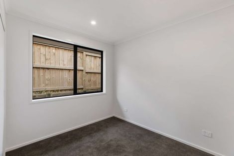 Photo of property in 11 Minerva Avenue, Helensville, 0800