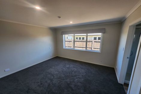 Photo of property in 19 Victoria Street, Carterton, 5713