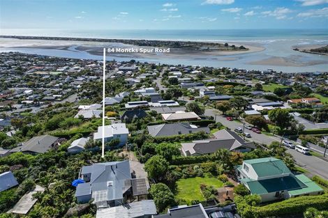 Photo of property in 84 Moncks Spur Road, Redcliffs, Christchurch, 8081