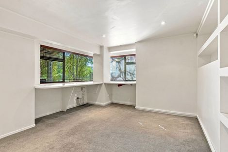 Photo of property in 1/11 Saddleback Rise, Murrays Bay, Auckland, 0630