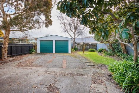 Photo of property in 215 College Street, West End, Palmerston North, 4412