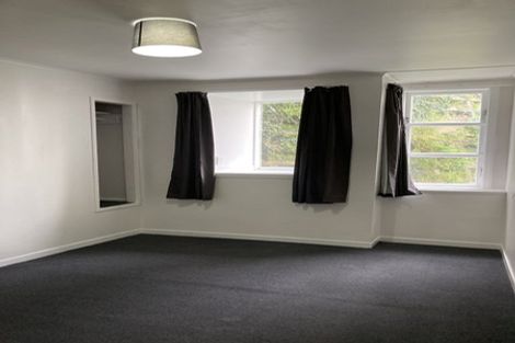 Photo of property in 1 Baring Street, Oriental Bay, Wellington, 6011