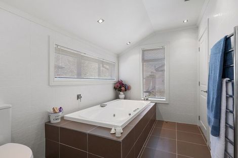 Photo of property in 101 Aikmans Road, Merivale, Christchurch, 8014