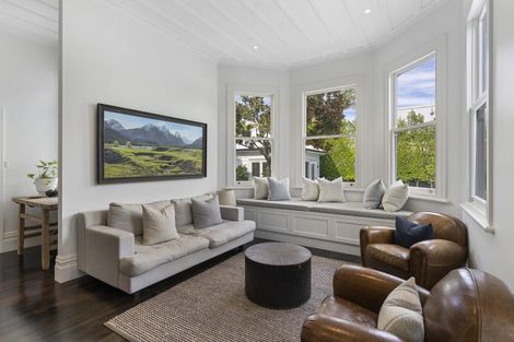 Photo of property in 17 Tainui Road, Devonport, Auckland, 0624