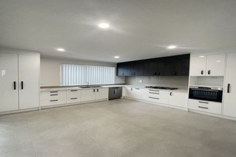Photo of property in 12b Wycherley Drive, Bucklands Beach, Auckland, 2014
