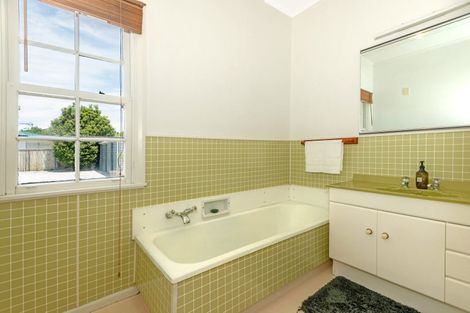 Photo of property in 84a Iranui Road, Inner Kaiti, Gisborne, 4010