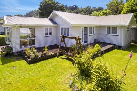 Photo of property in 650 Main Road North, Te Marua, Upper Hutt, 5018