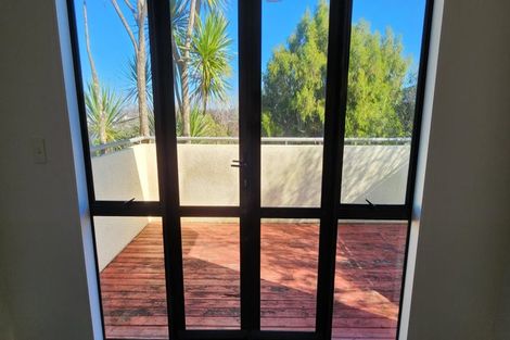 Photo of property in 2/3a Richards Avenue, Forrest Hill, Auckland, 0620