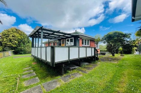 Photo of property in 75 La Trobe Street, Pakuranga Heights, Auckland, 2010